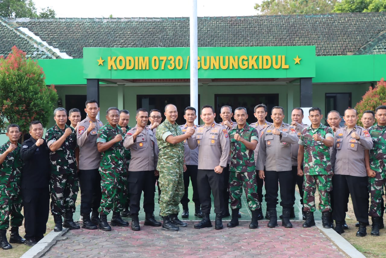 Sinergitas TNI-Polri Kokoh, Kapolres Gunungkidul Sambangi Makodim 0730/GK.